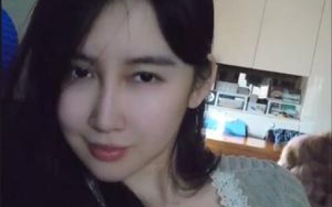 冰泉女神微博，关注她的最新动态与私密生活