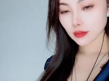 抖音安妮朵朵跳舞视频完整版，查看她所有的精彩舞蹈片段