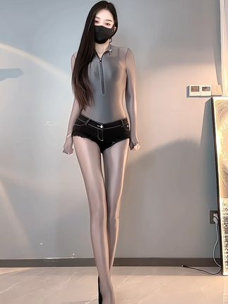 斗鱼何菱高能舞蹈,探索她最具爆发力的舞蹈作品