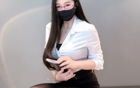 斗鱼何菱直播视频在线观看，实时在线观看她的直播内容