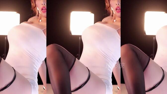 cc小燃燃舞台合集动态数据追踪,内容热度与观看时长实时分析