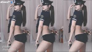 Afreecatv如何设置视频回放功能？如何在Afreecatv观看和下载视频回放内容？