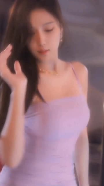 斗鱼糯米团子舞蹈视频大全，观看糯米团子吖的舞蹈视频集锦，感受她的热情