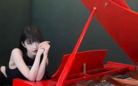 斗鱼小小酥表情图片大全，收集小小酥的表情包全集，展现她的魅力