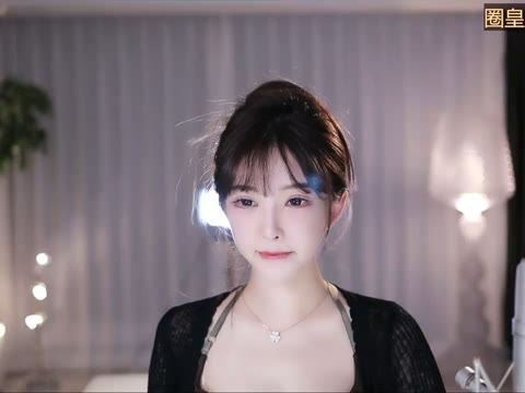 斗鱼张琪格多少岁?深入探讨张琪格年龄背后的秘密