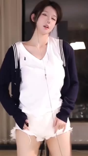 斗鱼糯米团子舞蹈视频大全,欣赏糯米团子吖发布的舞蹈视频,感受她的魅力