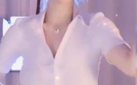 斗鱼米娜大摆锤最猛的一期超清，欣赏米娜最猛烈的大摆锤舞蹈视频