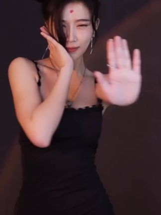 斗鱼萌七啊加特林，探讨萌七加特林舞蹈背后的热情与魅力