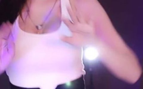 斗鱼萌七跳舞2025，回顾萌七在2025年最受欢迎的舞蹈视频