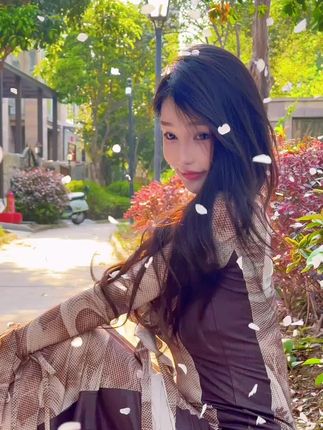 斗鱼小小酥表情包动态，欣赏小小酥动态表情包并分享其魅力