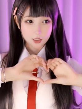 斗鱼米娜早期跳舞，回顾米娜早期跳舞的视频，感受她的进步与成长