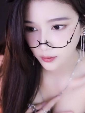 斗鱼萌七啊直播间，了解如何进入萌七的直播间并参与互动