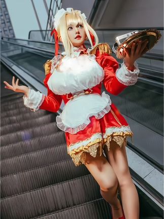 古阿扎舞蹈作品解析，如何理解每个动作的深意？