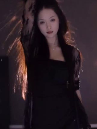 斗鱼萌七舞蹈特辑,欣赏萌七独特的舞蹈特辑,感受她的舞台魅力