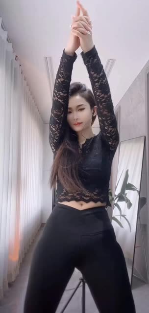 斗鱼乔妹的微博是真的吗，讨论乔妹微博上内容的真实性与互动