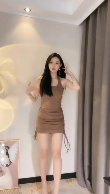 斗鱼小糯米团子订制多少钱，探讨小糯米团吖订制舞蹈的费用与条件