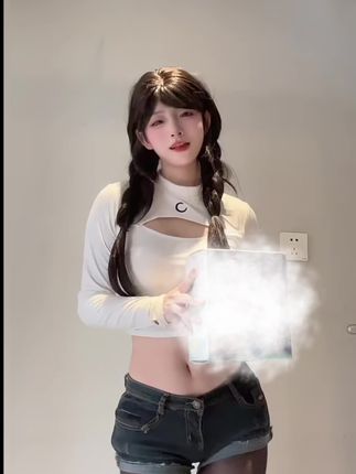 奶咪蓝宝石产品分析，她的蓝宝石系列在市场上的表现如何？