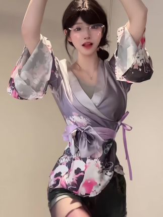 naimi奶咪唇印卡编号解析，识别稀有编号卡片并了解其市场价值