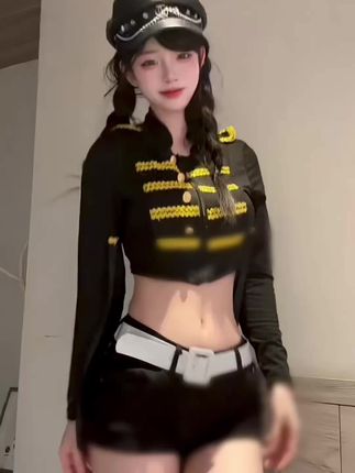 naimi奶咪唇印明信片，如何通过naimi奶咪的唇印明信片进行收藏和展示？