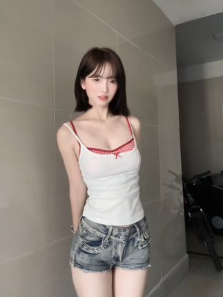 naimi奶咪限量版唇印卡片,这些稀有卡片的收藏价值如何?