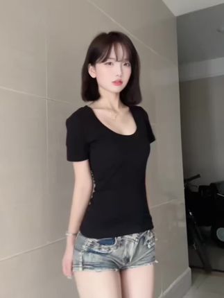 狐洛洛子的黑历史回顾，从公众争议到重新塑造形象