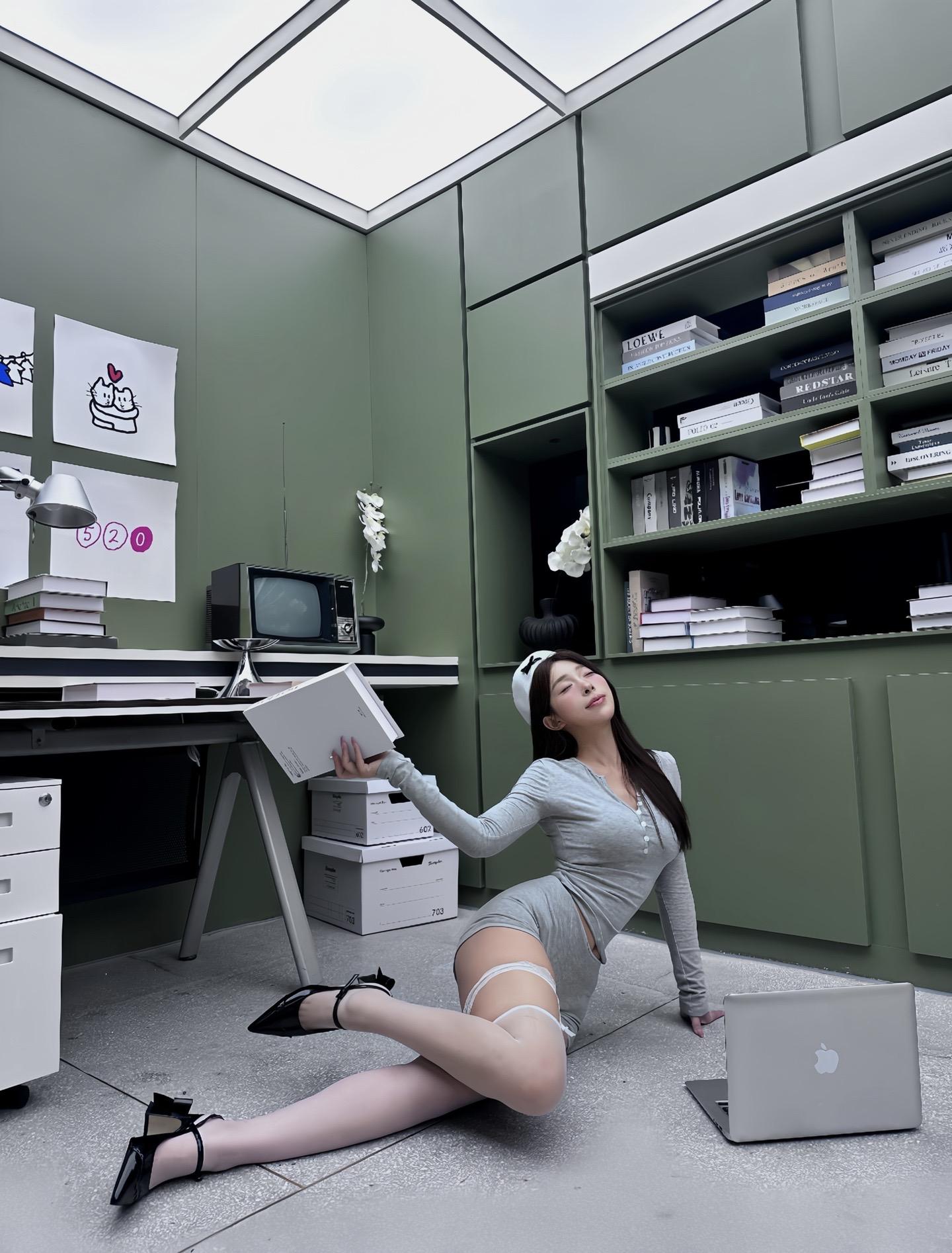 虎牙女主播石瑶，虎牙女主播石瑶的成功故事与粉丝支持