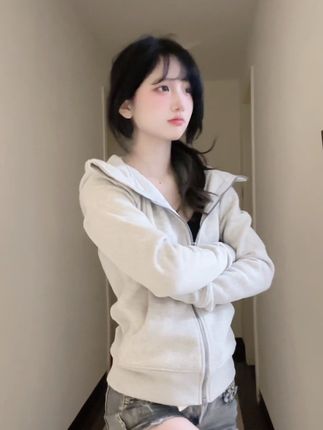 粉色情人节穿搭灵感，如何通过粉色服饰展现浪漫情感