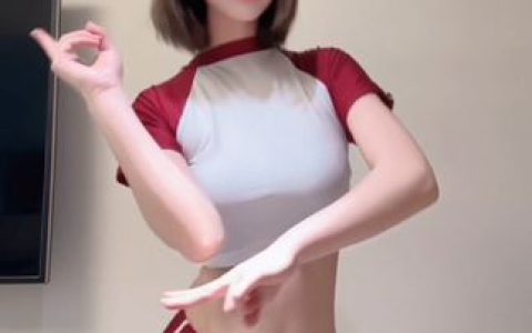 粉色情人节穿搭灵感，如何通过粉色服饰展现浪漫情感