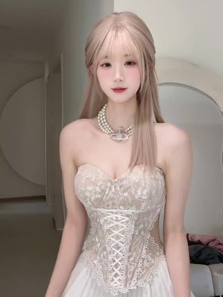 狐洛洛子抖音号分析,如何快速找到她的精彩视频和直播